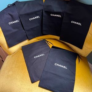 ‼️SOLD‼️ Chanel dust bag 12.5“x 7.5“